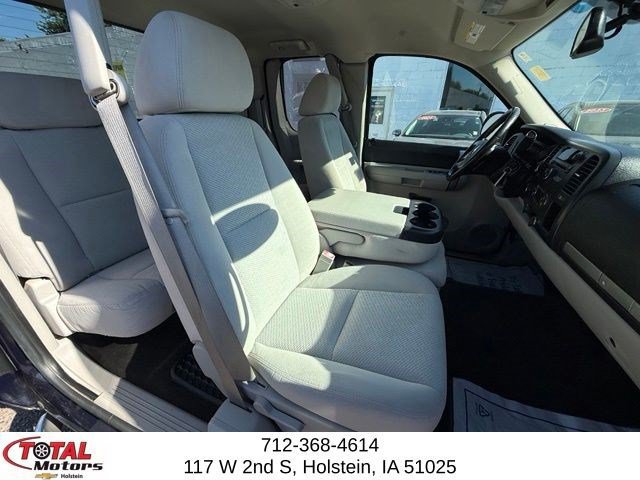 Used 2007 Chevrolet Silverado 1500 LT w/ 1LT Convenience Package AWD/4WD image 12