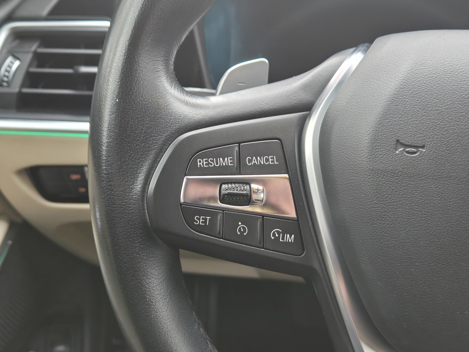 Used 2022 BMW 330e image 20