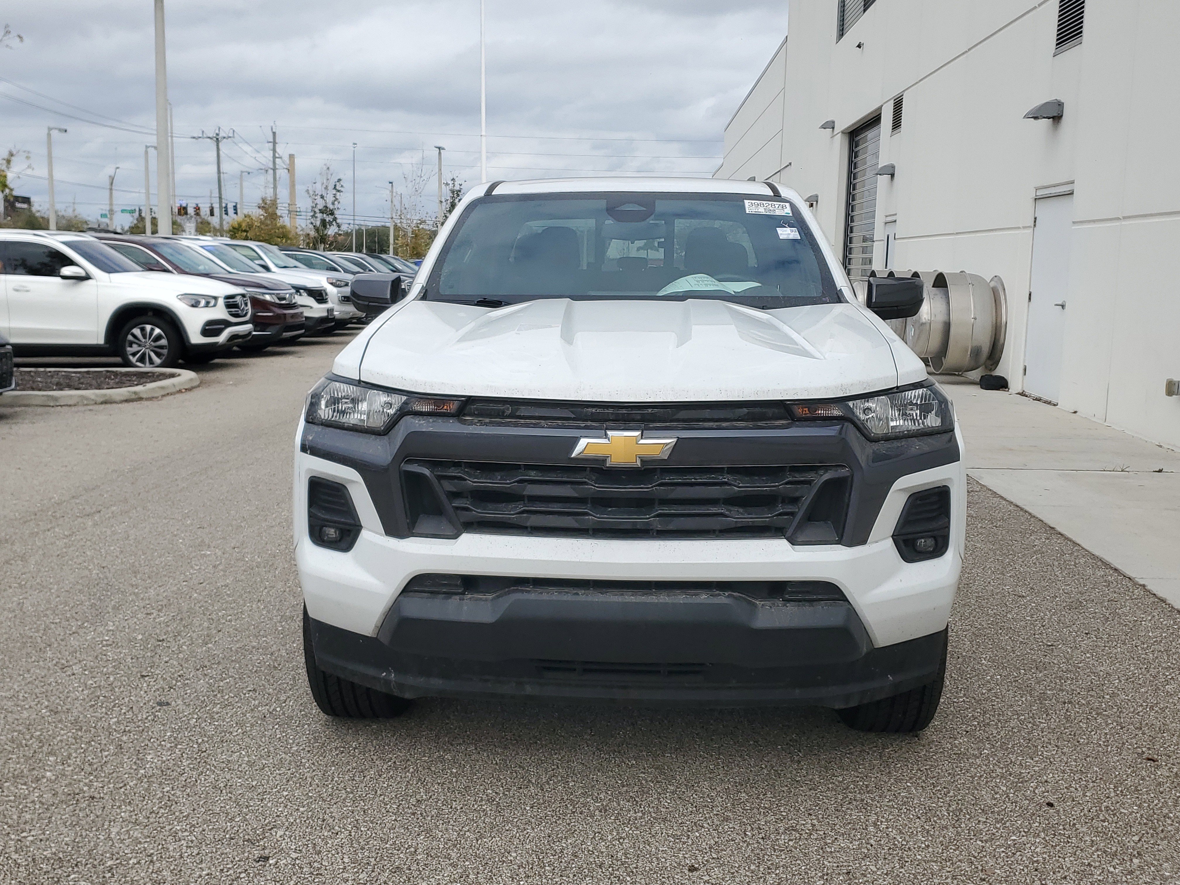 Used 2023 Chevrolet Colorado LT w/ LT Convenience Package image 2