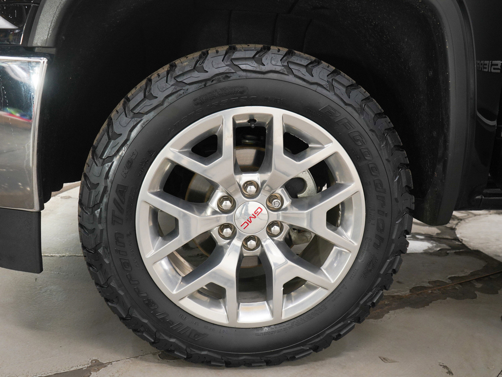 Used 2018 GMC Sierra 1500 SLT w/ SLT Premium Package image 31