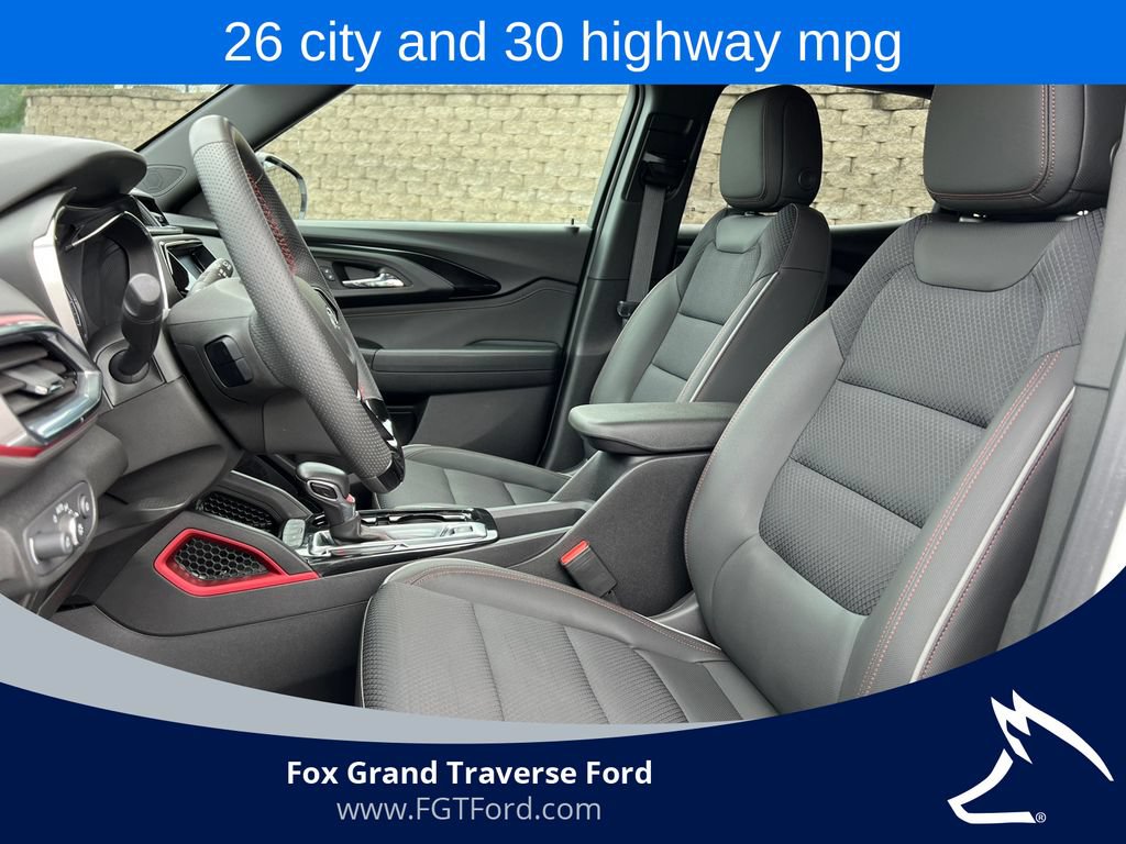 Used 2021 Chevrolet TrailBlazer RS w/ Technology Package AWD/4WD image 4