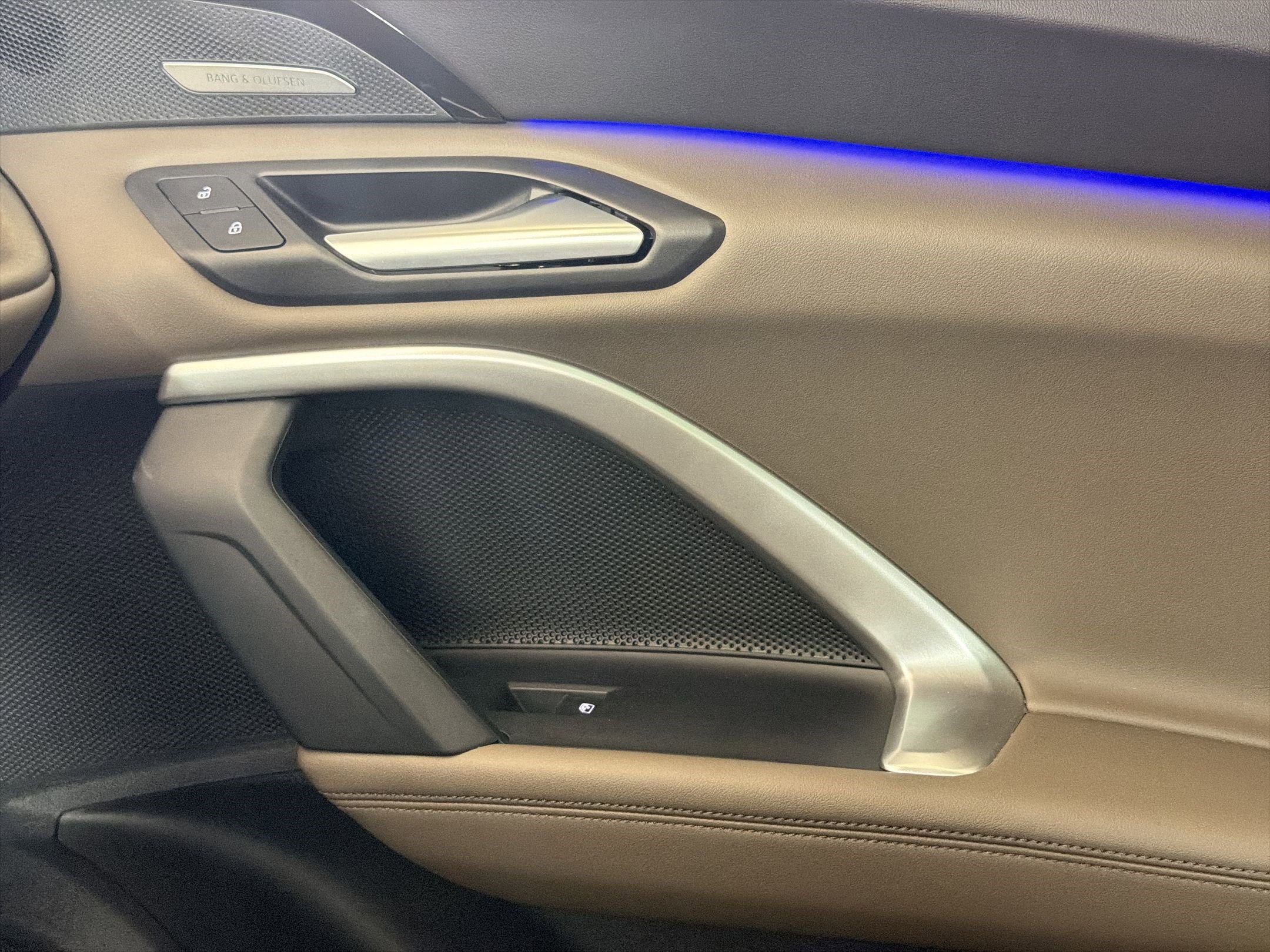 Used 2025 Audi Q5 Premium Plus w/ Premium Plus image 25