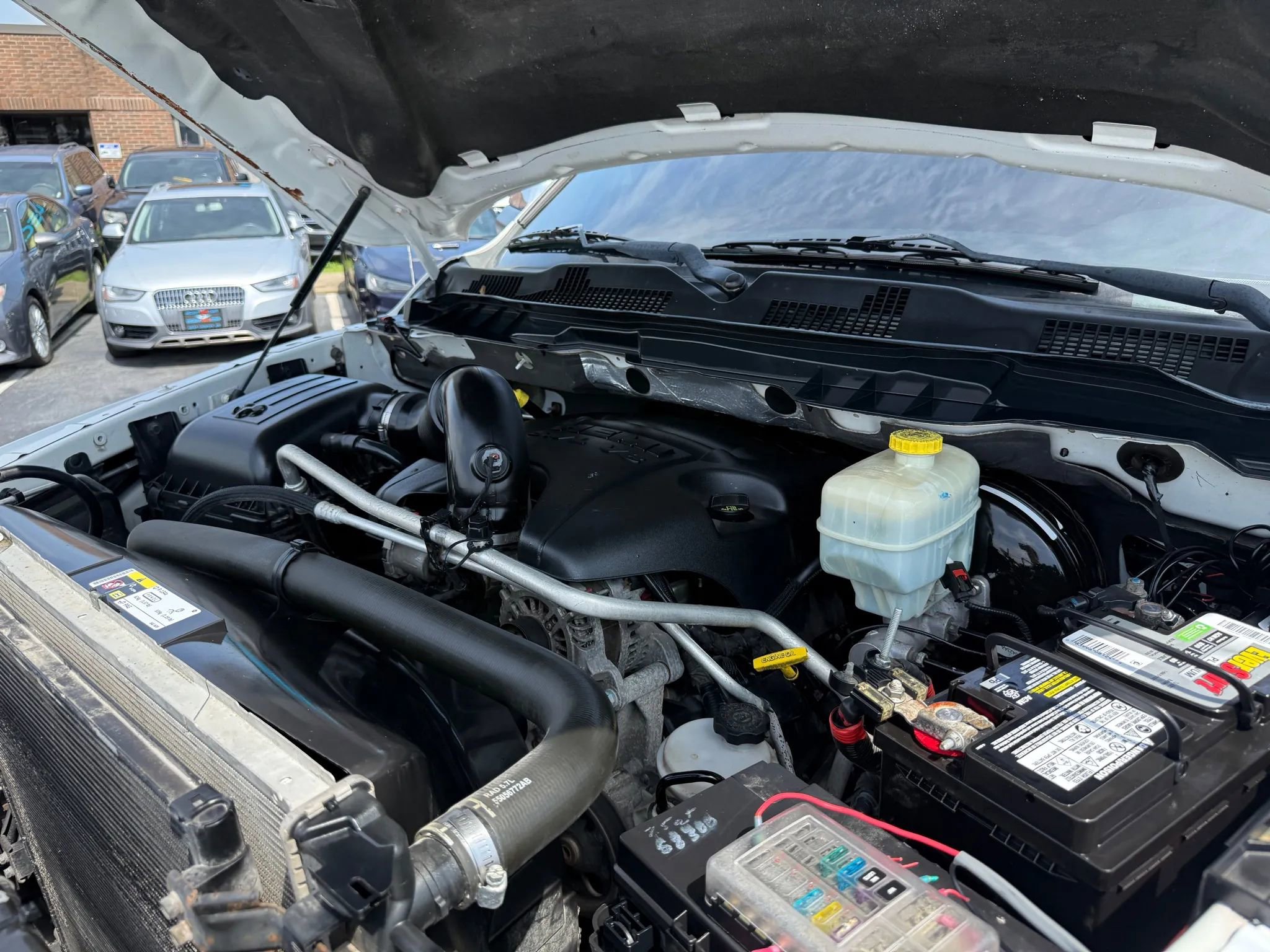 Used 2013 RAM 2500 Tradesman w/ Chrome Appearance Group image 33