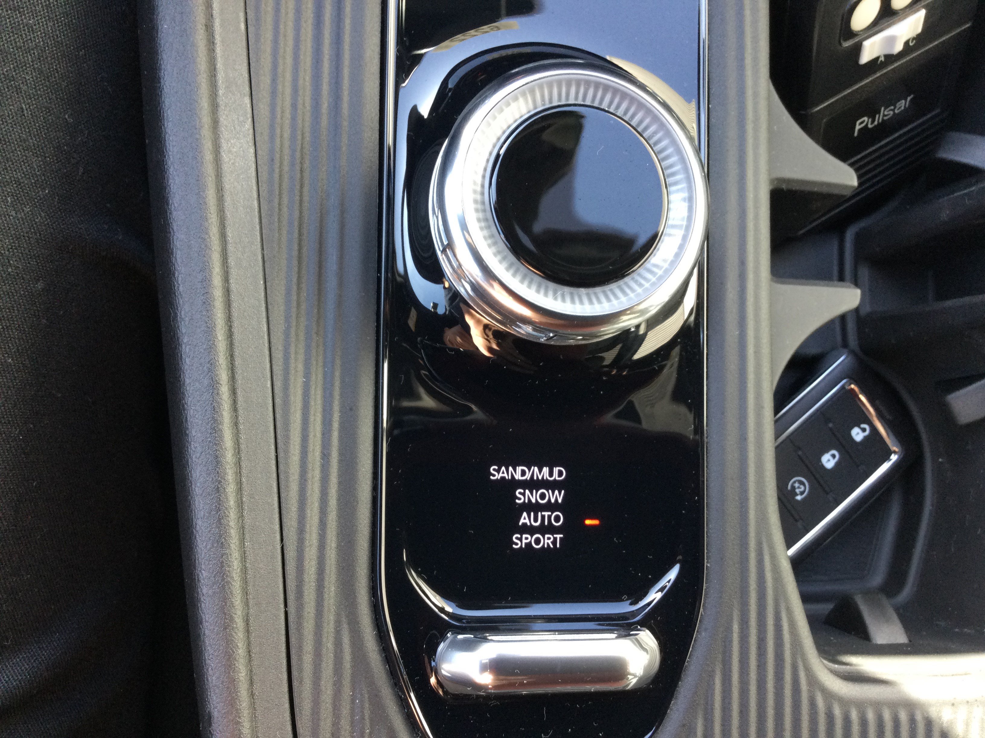 New 2026 Jeep Cherokee Laredo AWD/4WD image 12