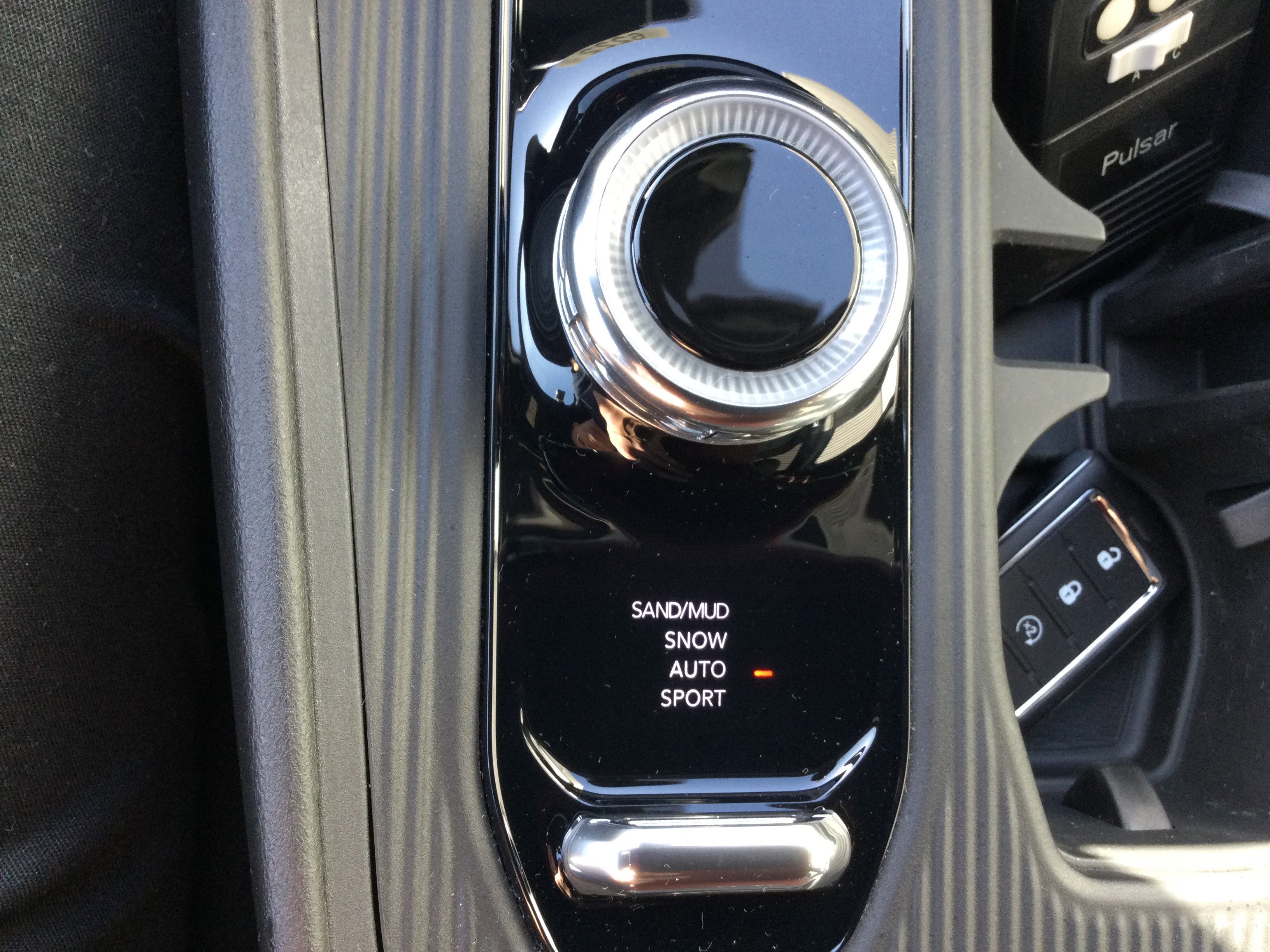 New 2026 Jeep Cherokee Laredo image 12