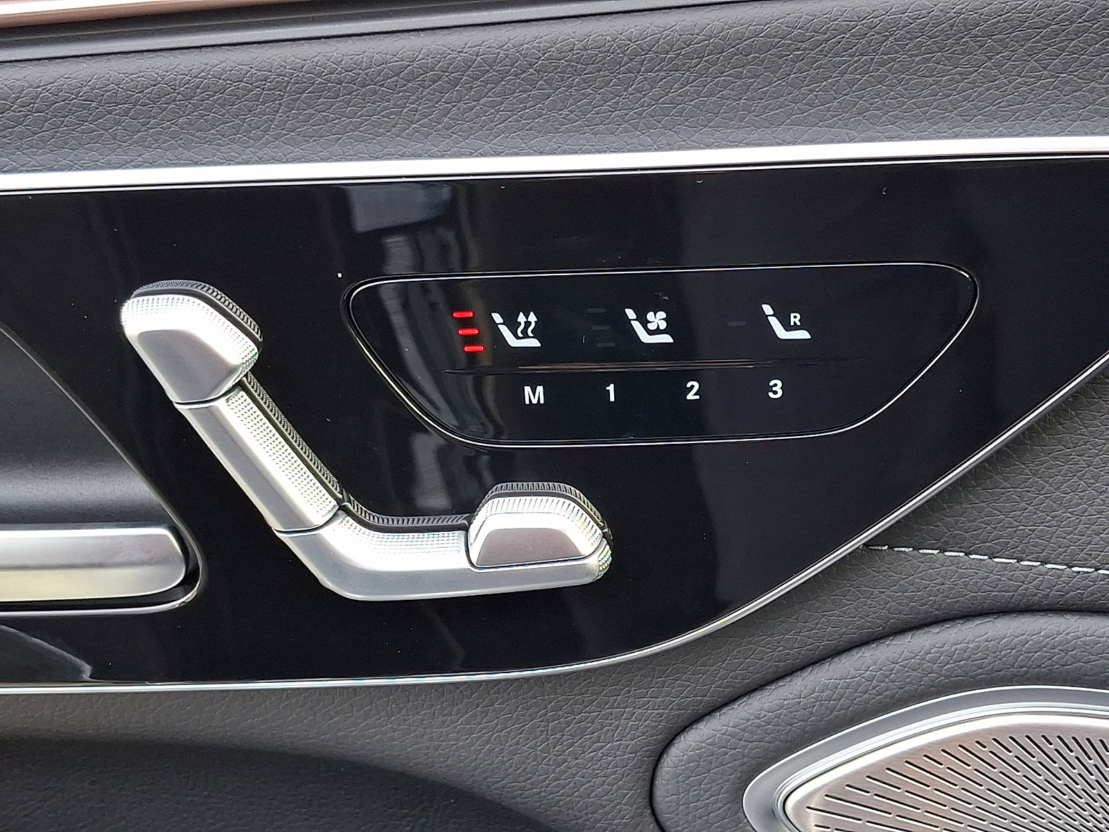 Certified 2023 Mercedes-Benz EQS 580 4MATIC image 26