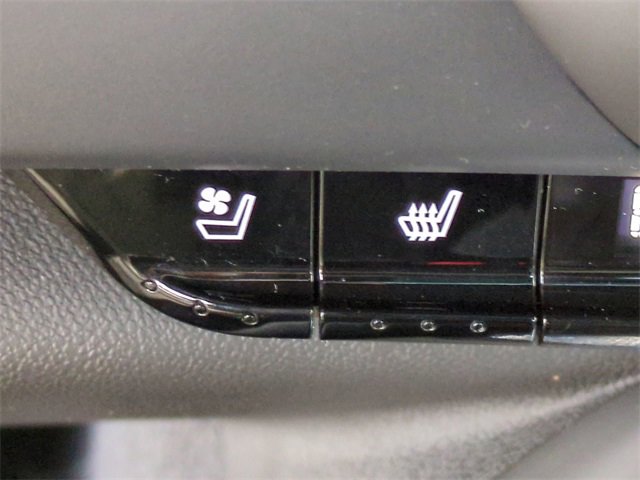 Used 2023 Chevrolet Camaro LT w/ RS Package image 19