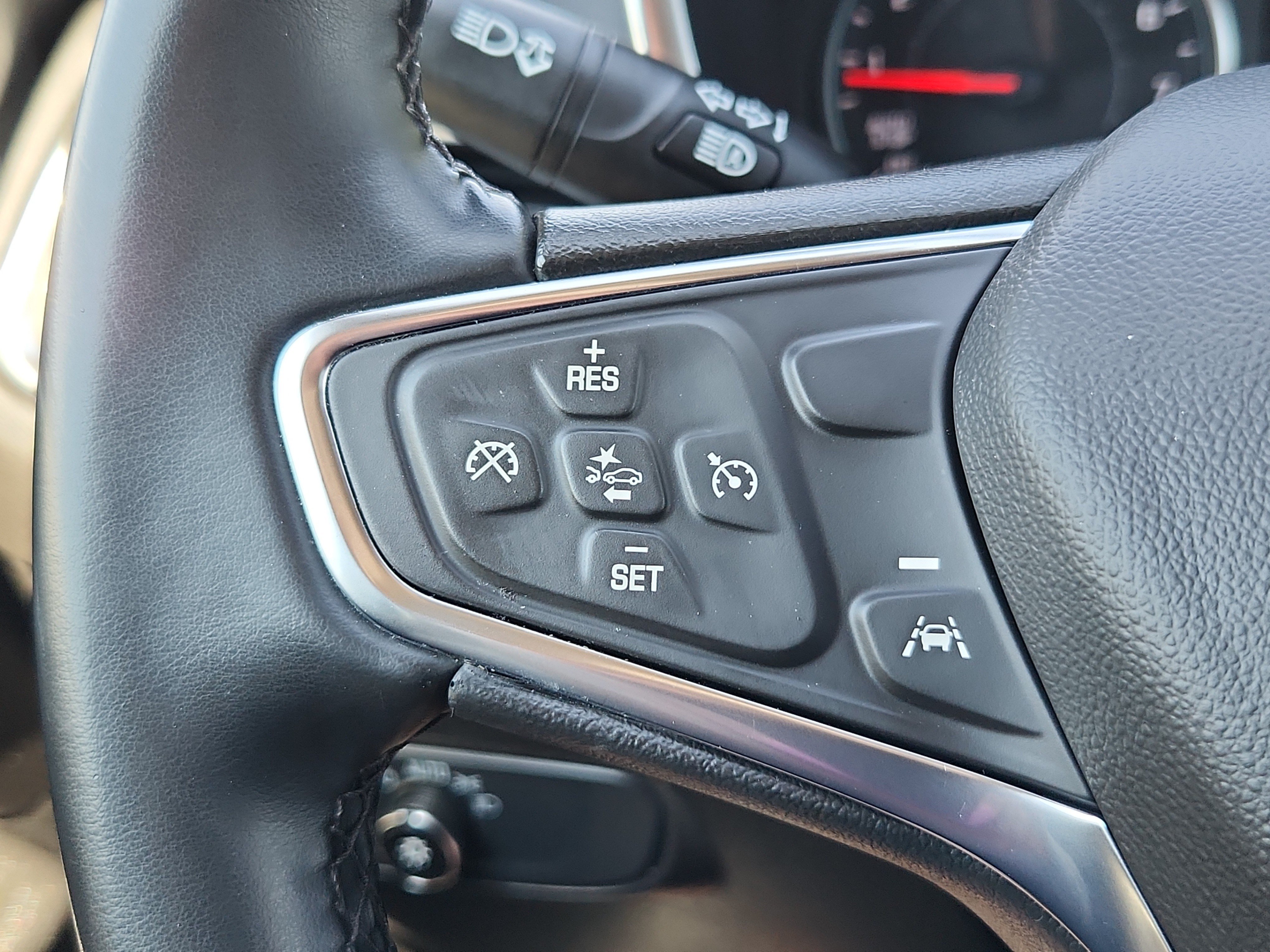 Used 2024 Chevrolet Equinox LT AWD/4WD image 20