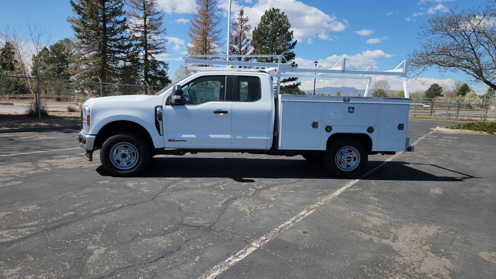 New 2025 Ford F350 XL w/ XL Chrome Package AWD/4WD image 6
