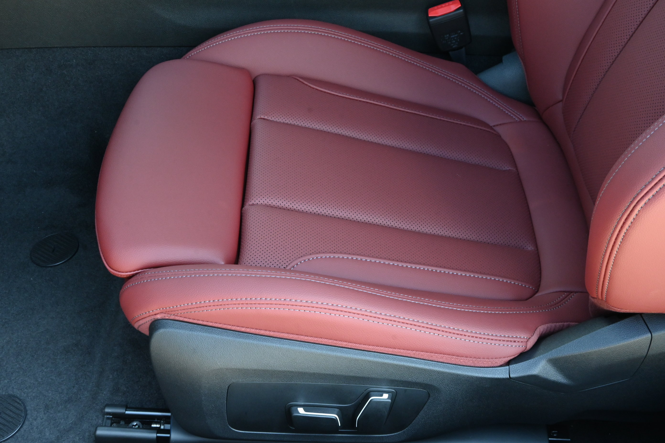 New 2026 BMW 230i Coupe w/ Premium Package RWD image 28