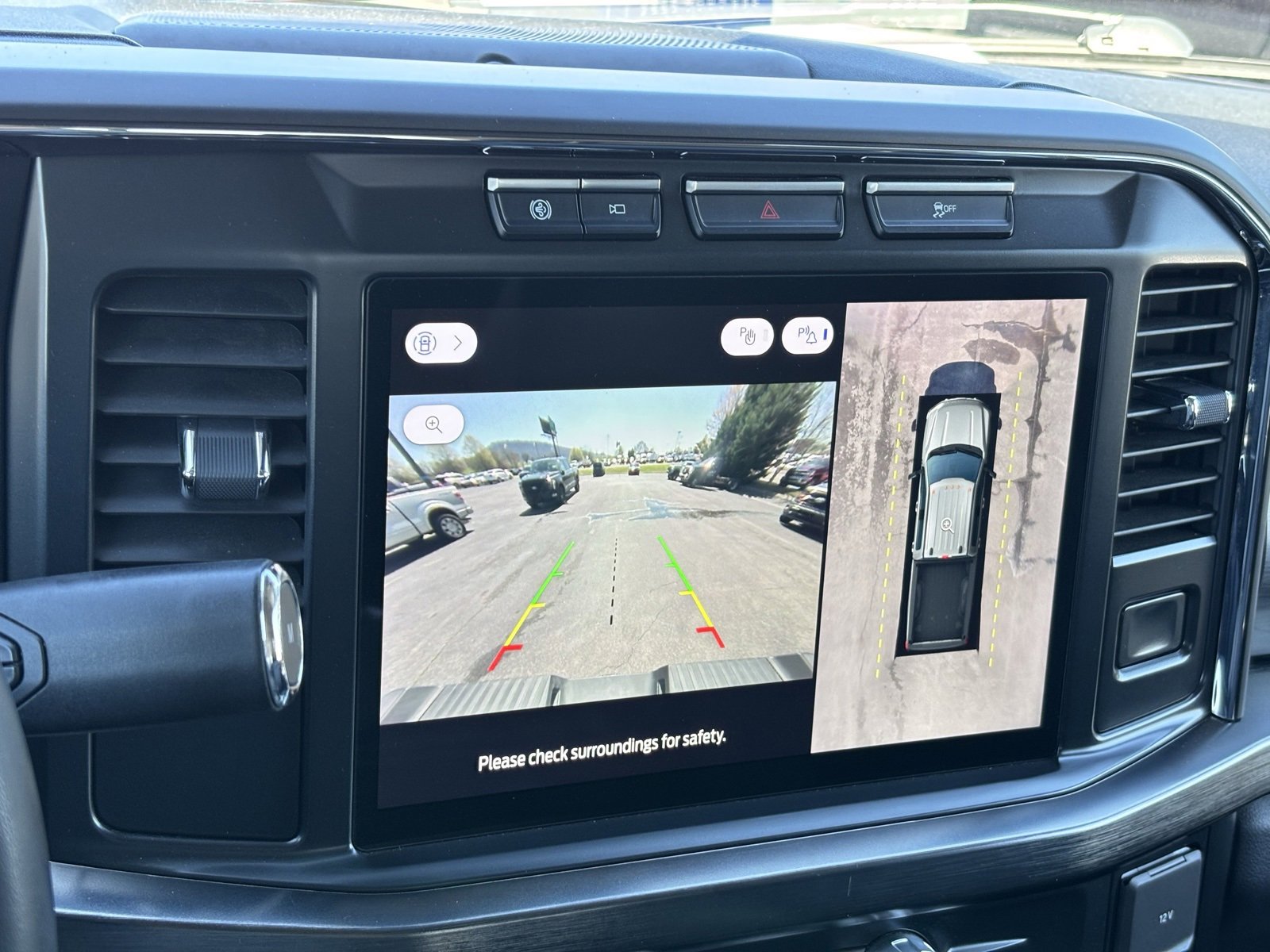 Used 2024 Ford F450 Lariat w/ Camper Package image 8