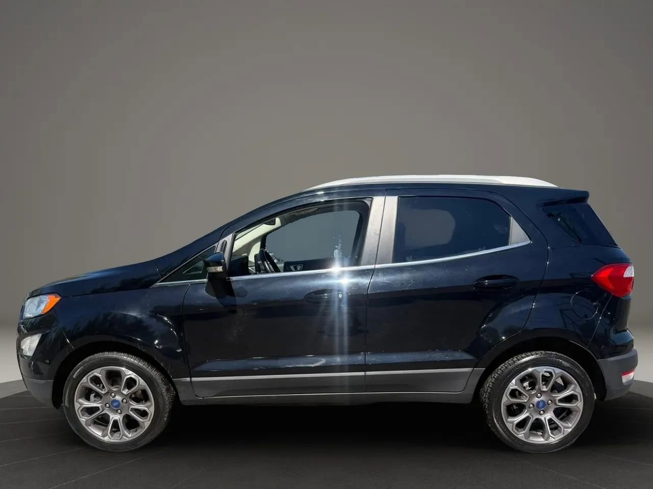 Used 2020 Ford EcoSport Titanium FWD image 8