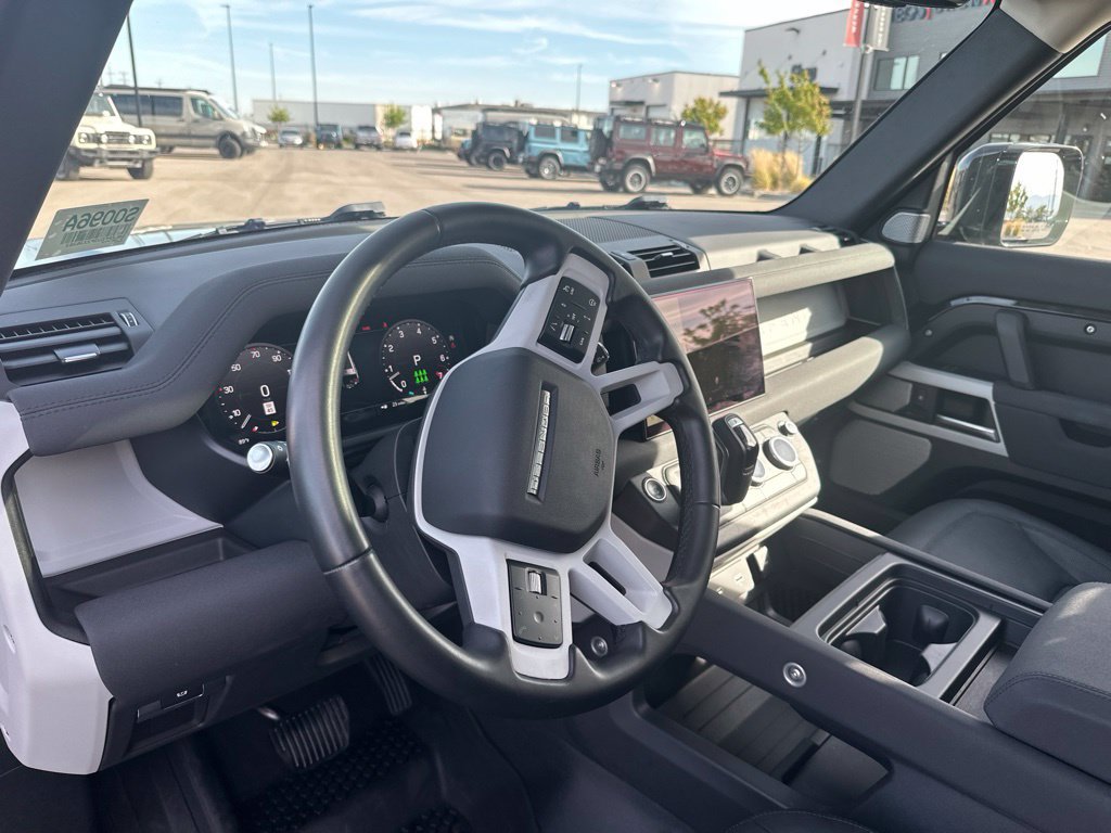 Used 2023 Land Rover Defender 130 SE AWD/4WD image 14