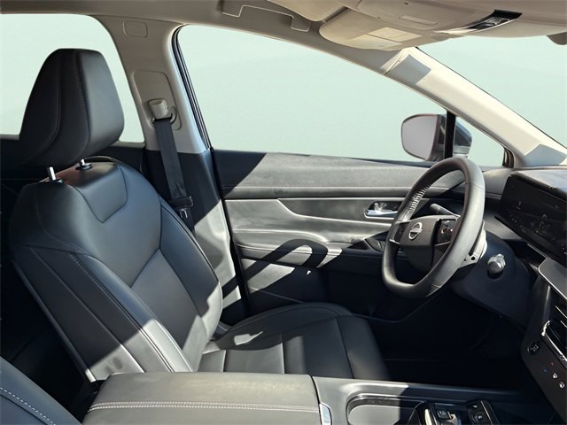 Used 2025 Nissan Murano SV image 11