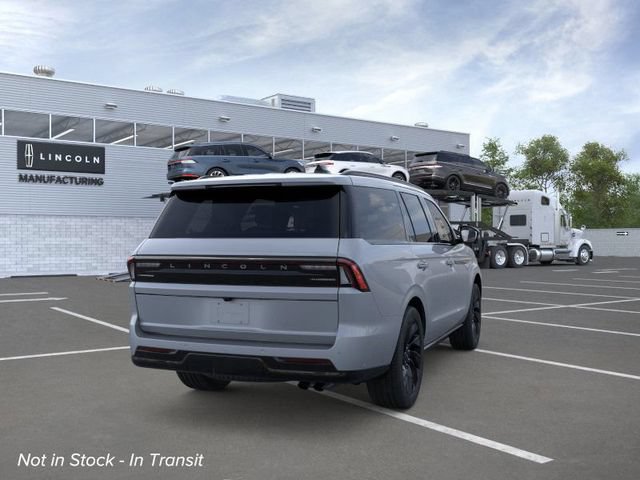 New 2026 Lincoln Navigator Reserve w/ Jet Appearance Package AWD/4WD image 8