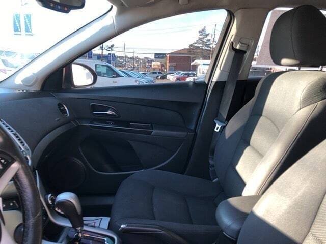 Used 2014 Chevrolet Cruze LT FWD image 18