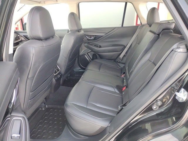 Used 2023 Subaru Outback Limited image 28