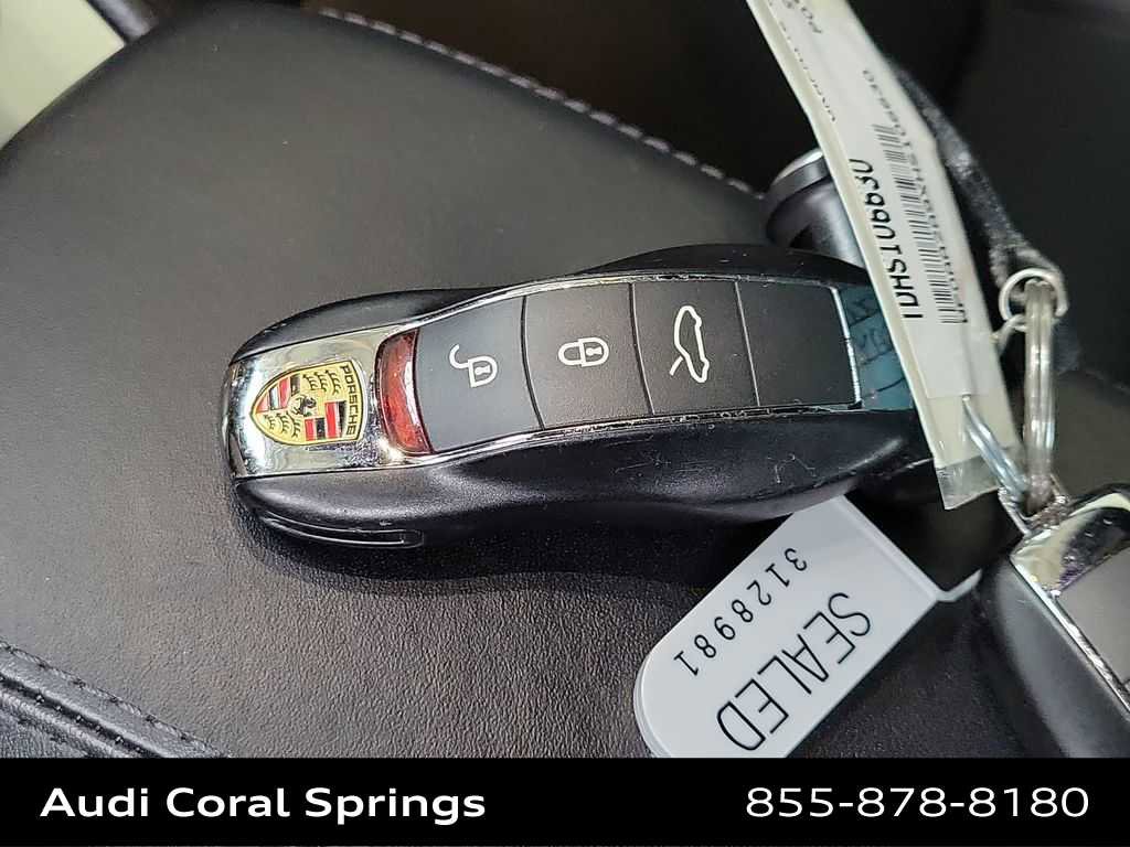 Used 2017 Porsche 911 Carrera image 20