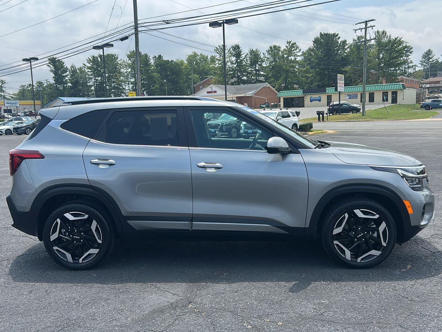 Used 2024 Kia Seltos SX AWD/4WD image 9