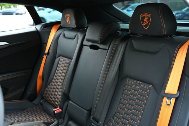 Used 2023 Lamborghini Urus S AWD/4WD image 35