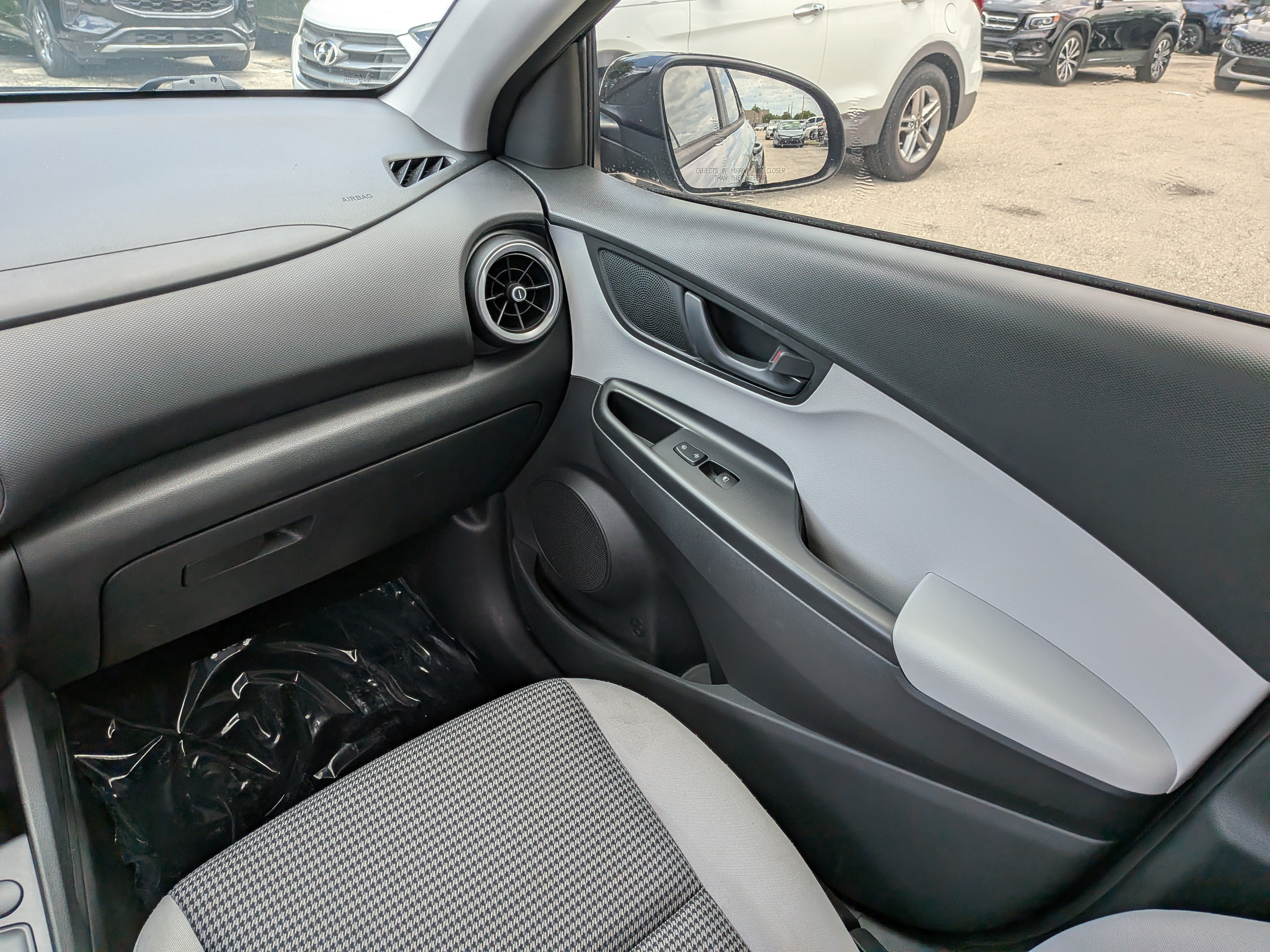 Used 2022 Hyundai Kona SE FWD image 18