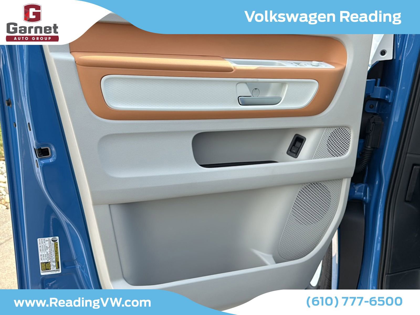 New 2025 Volkswagen ID. Buzz 1st Edition image 13