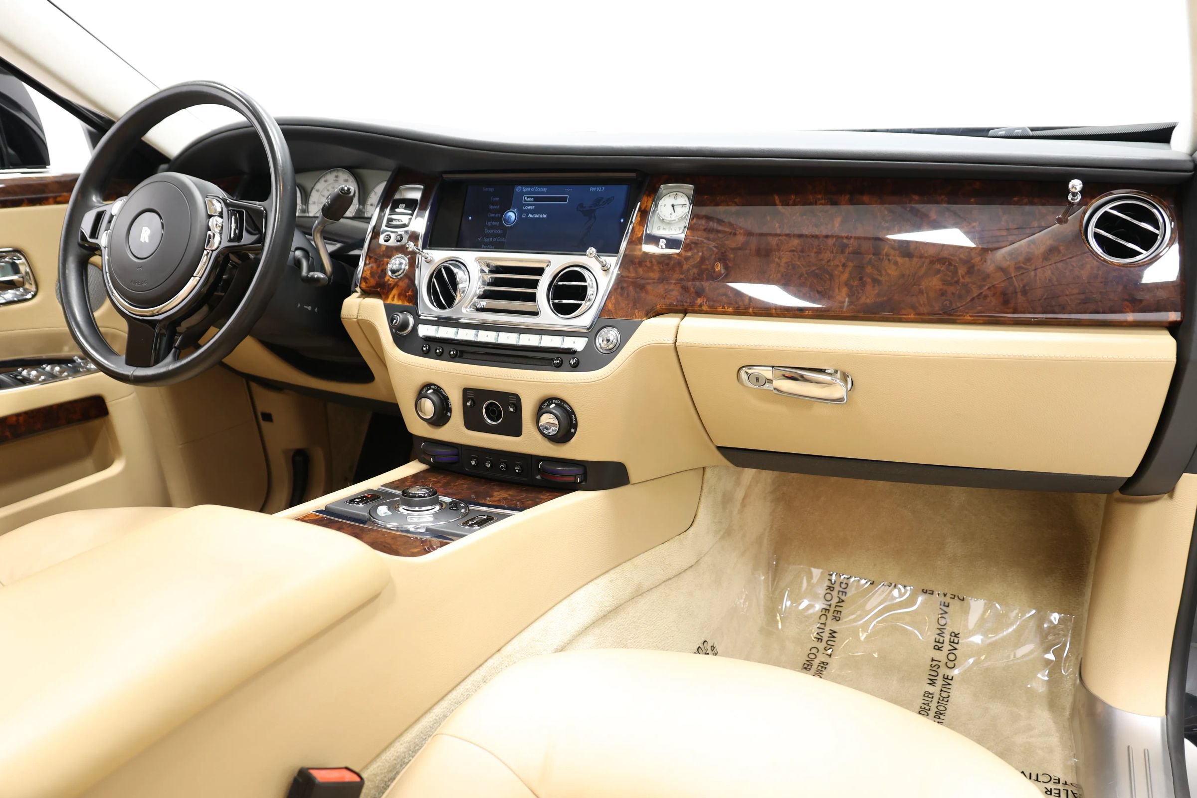 Used 2010 Rolls-Royce Ghost RWD image 98