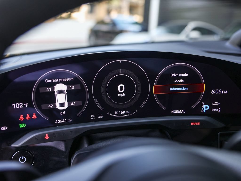 Certified 2021 Porsche Taycan Turbo AWD/4WD image 16