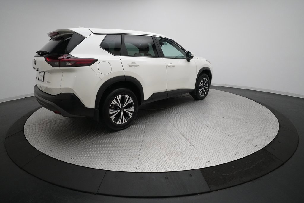 Used 2023 Nissan Rogue SV image 35