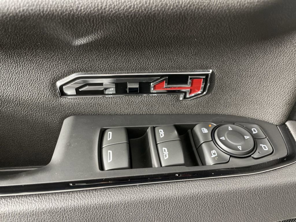 Used 2025 GMC Sierra 1500 AT4 w/ Technology Package image 23