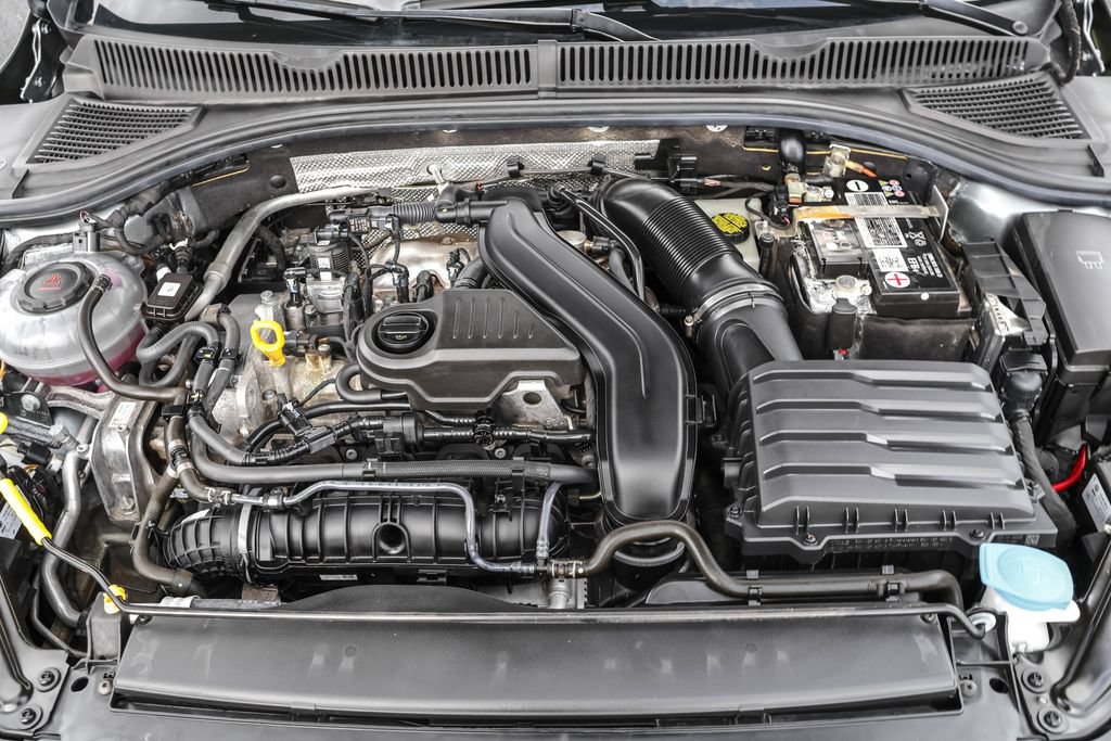 Certified 2023 Volkswagen Jetta SE FWD image 35