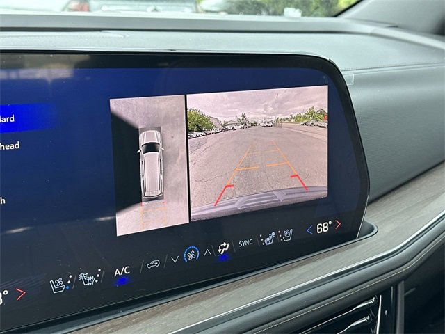 Used 2025 Chevrolet Suburban High Country w/ Sun And Tow Package image 35