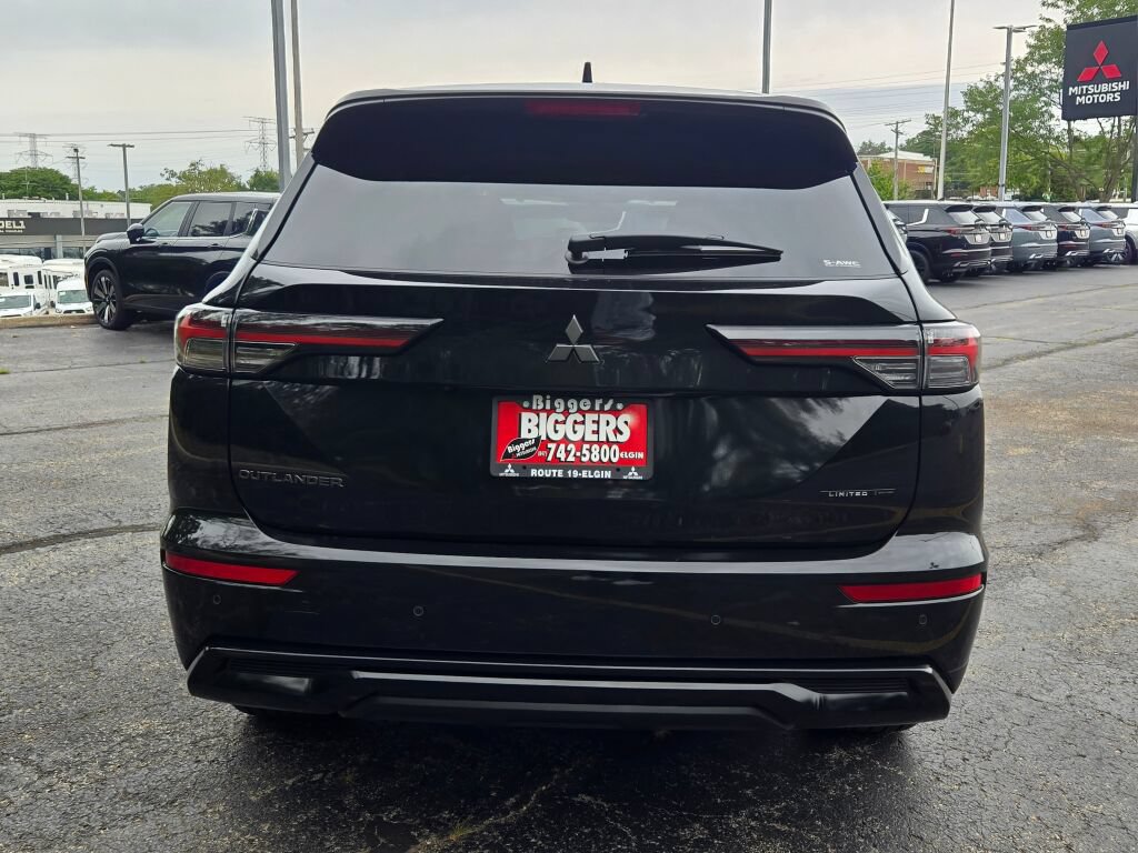 New 2026 Mitsubishi Outlander LE AWD/4WD image 11