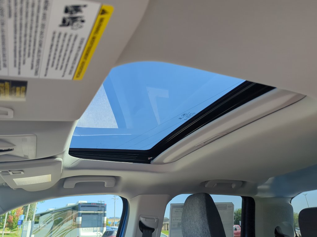 New 2025 Ford Maverick XLT w/ XLT Luxury Package image 11