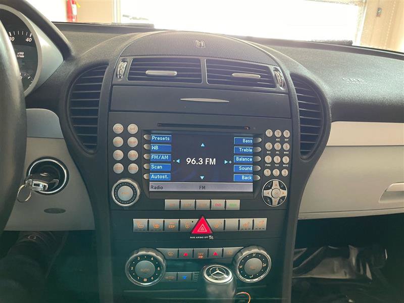 Used 2005 Mercedes-Benz SLK 350 image 18