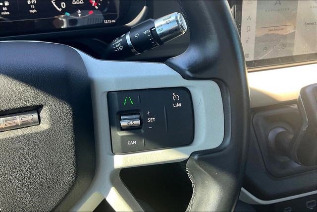 Used 2022 Land Rover Defender 90 X-Dynamic S image 23