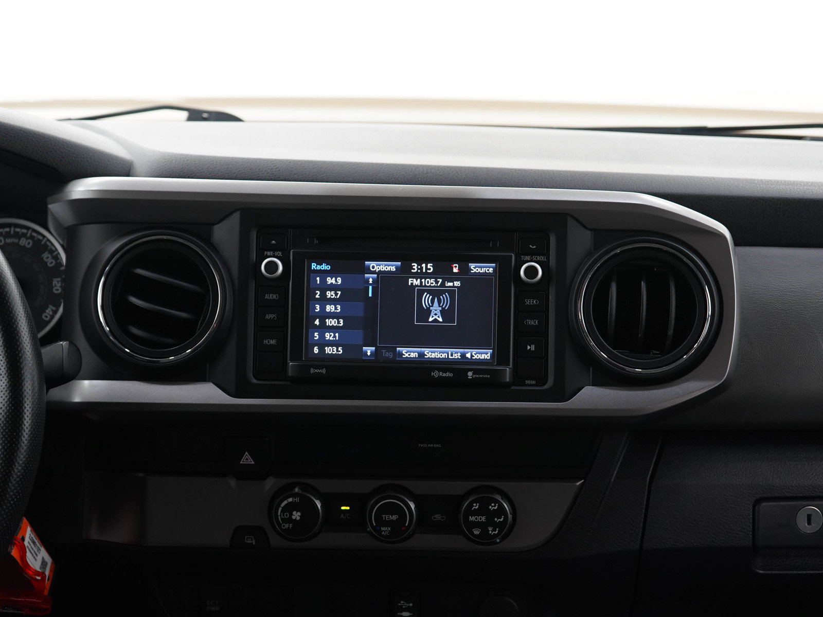 Used 2019 Toyota Tacoma SR5 RWD image 15