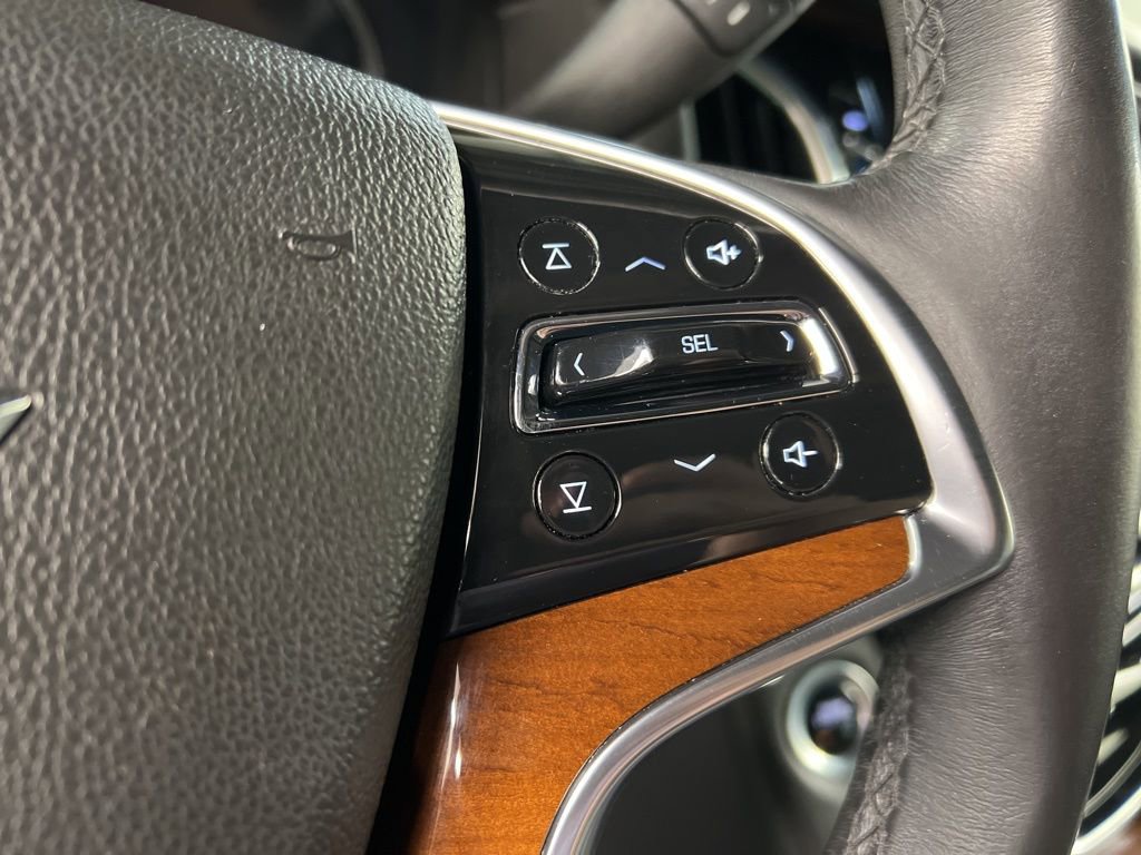 Used 2017 Cadillac Escalade Premium Luxury AWD/4WD image 20