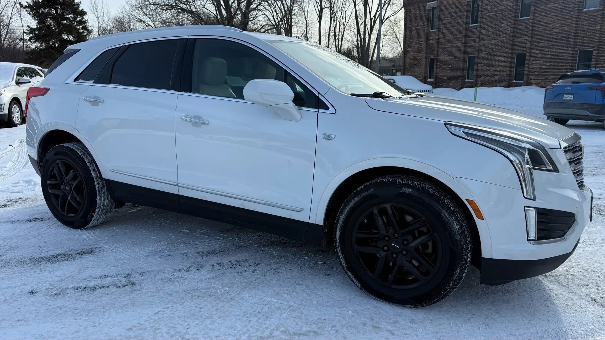 Used 2017 Cadillac XT5 Luxury image 12