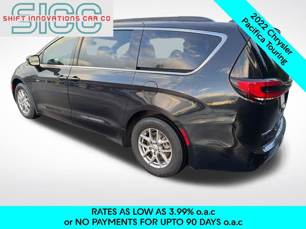 Used 2022 Chrysler Pacifica Touring FWD image 4