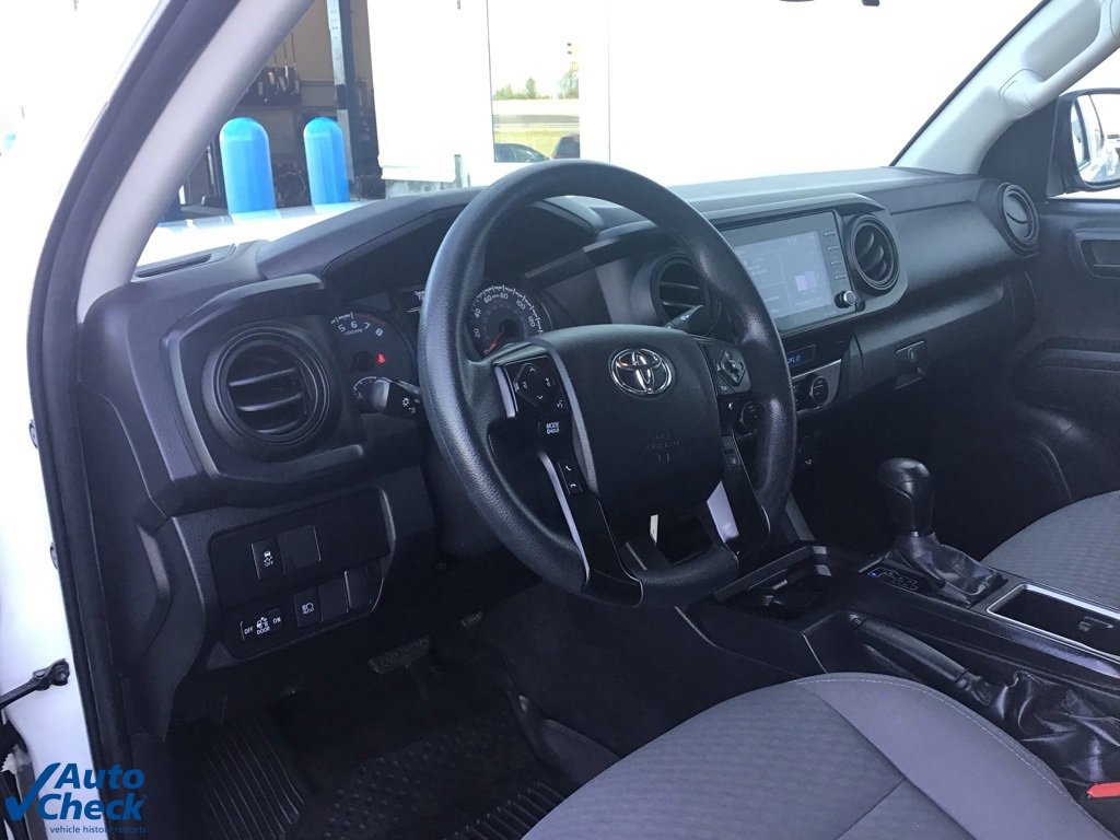 Used 2022 Toyota Tacoma SR image 29