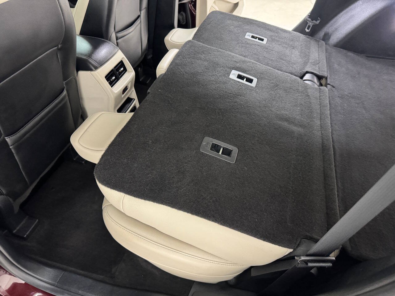 Used 2019 Ford Edge Titanium w/ Equipment Group 301A FWD image 74