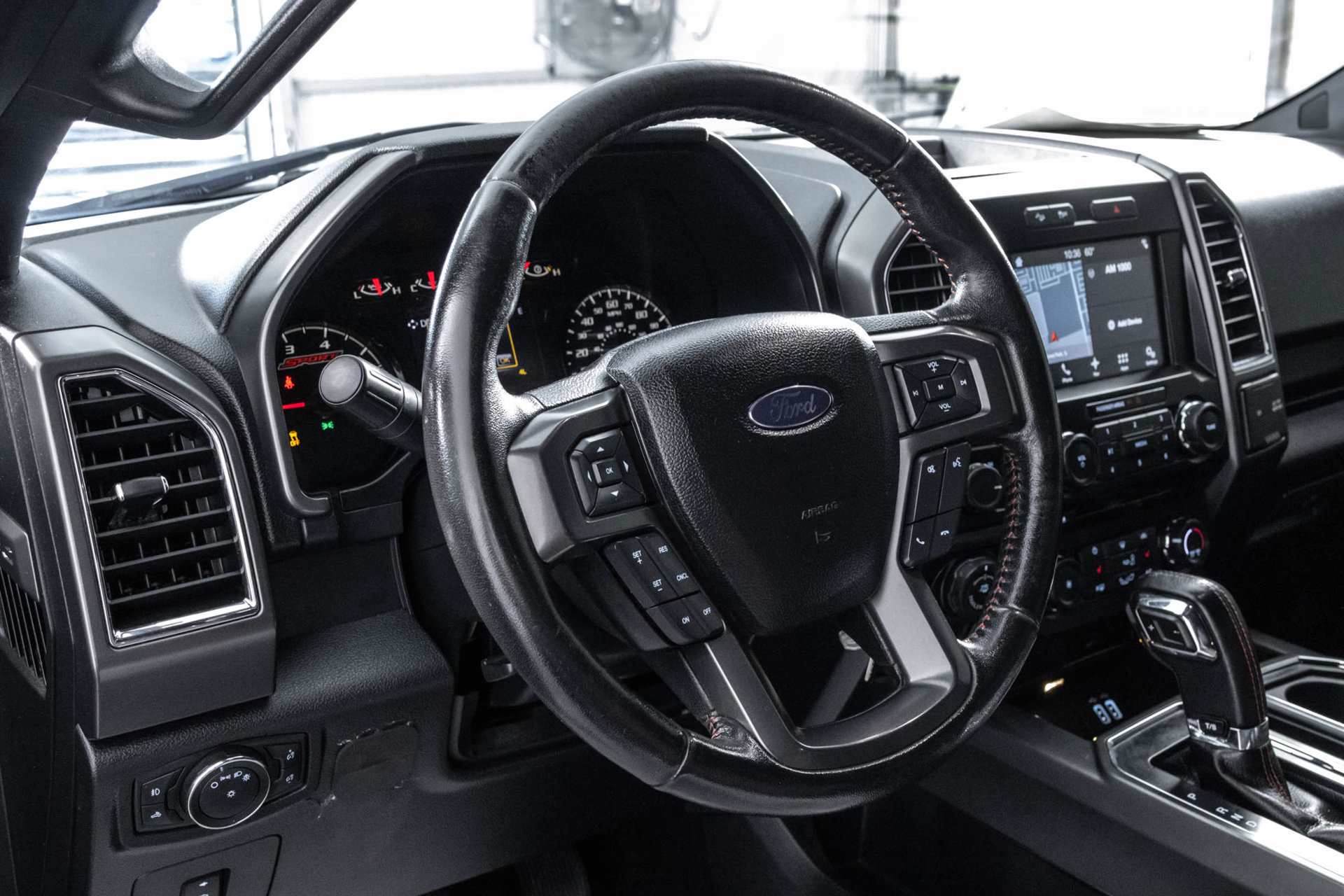 Used 2016 Ford F150 XLT w/ Equipment Group 302A Luxury AWD/4WD image 36