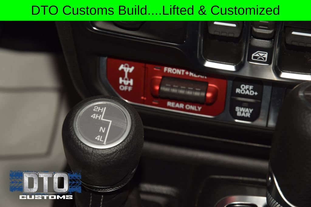 Used 2025 Jeep Gladiator Rubicon w/ Safety Group AWD/4WD image 36