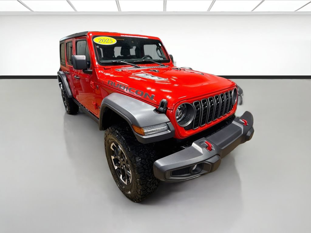 Used 2025 Jeep Wrangler Unlimited Rubicon AWD/4WD image 3