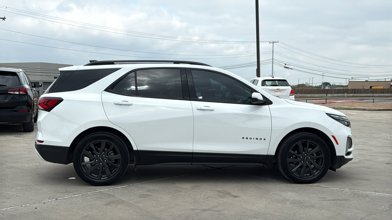 Used 2022 Chevrolet Equinox RS w/ RS Leather Package image 4