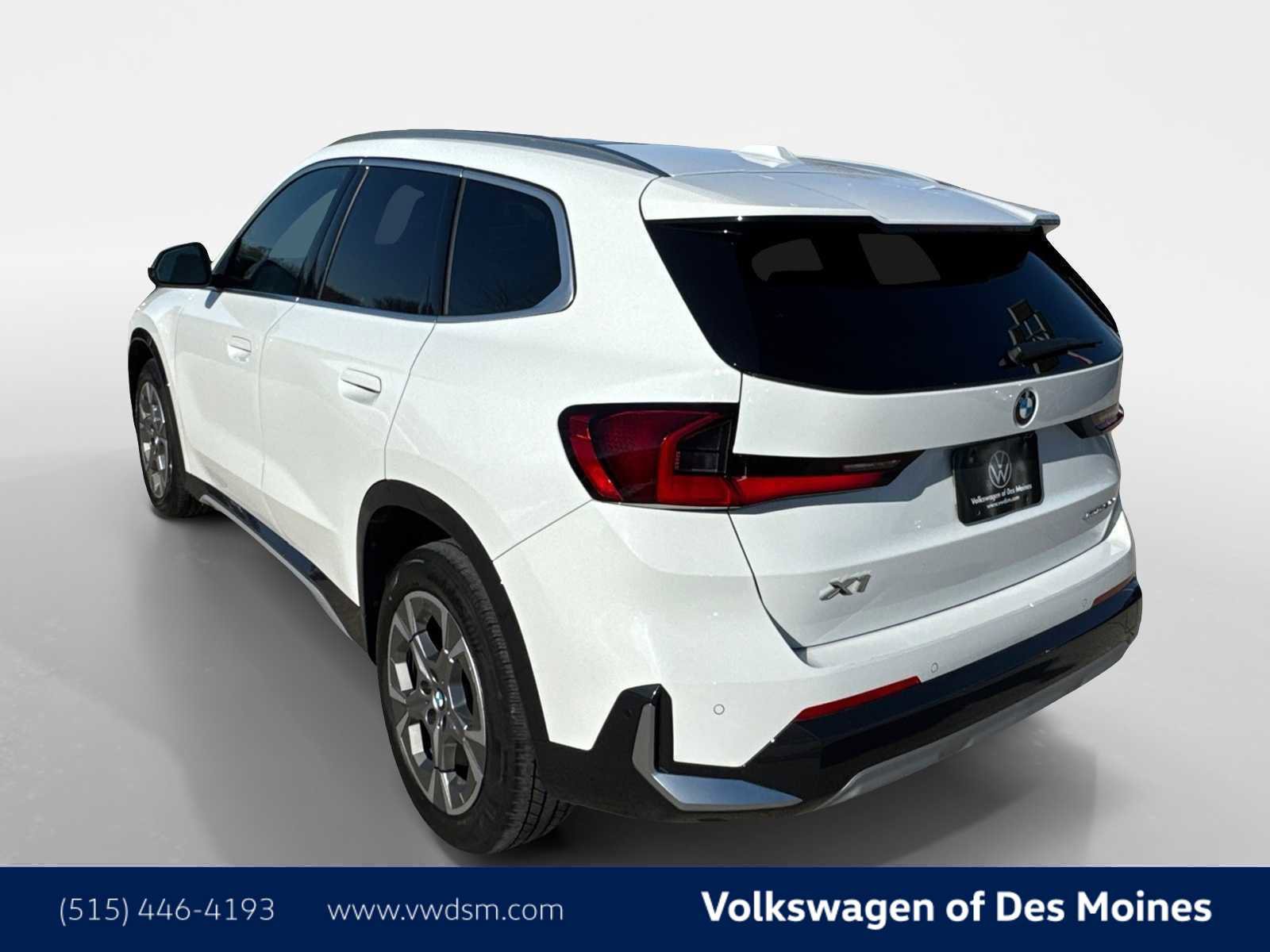 Used 2025 BMW X1 xDrive28i image 3