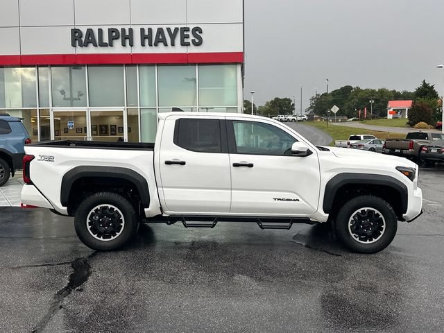 Used 2024 Toyota Tacoma TRD Off-Road w/ TRD Off Road Upgrade Package AWD/4WD image 2