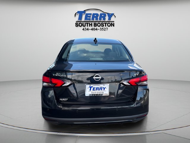 Used 2023 Nissan Versa SV FWD image 4