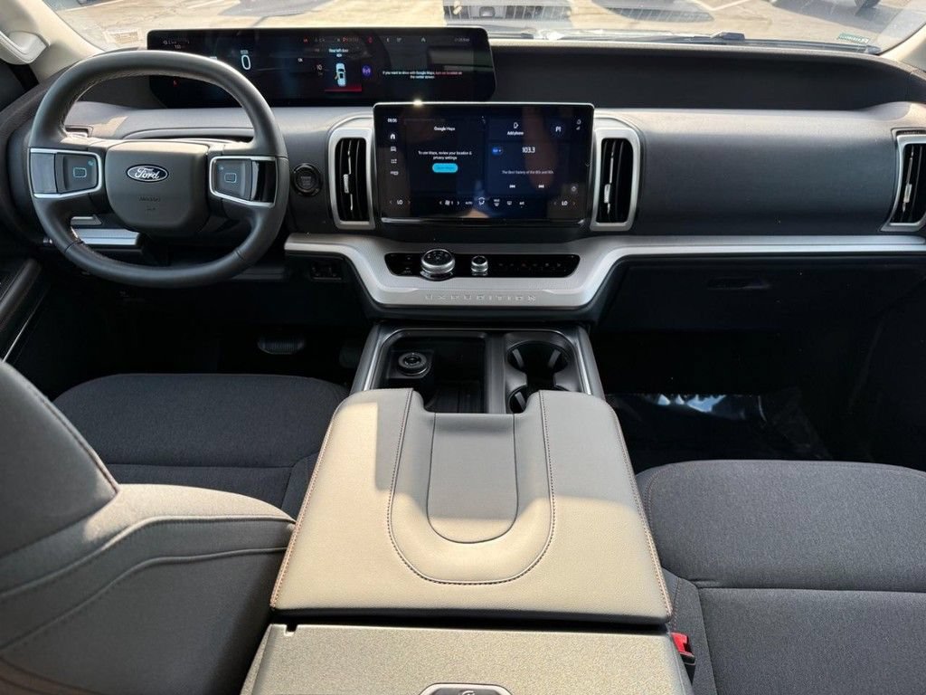Used 2025 Ford Expedition Max Active AWD/4WD image 18